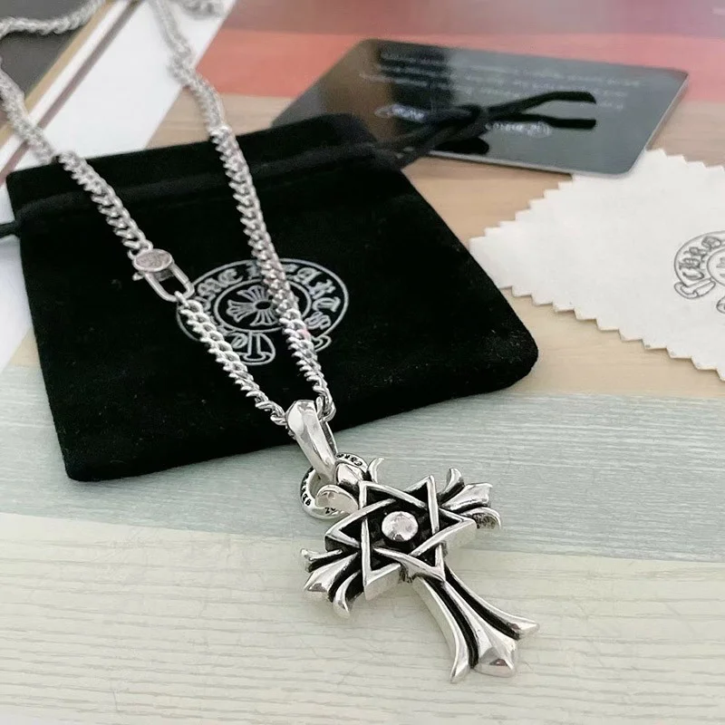《大人気》クロムハーツ ネックレス コピー スモール CHクロス ベイル 24" ペーパーチェーン Kua97964
