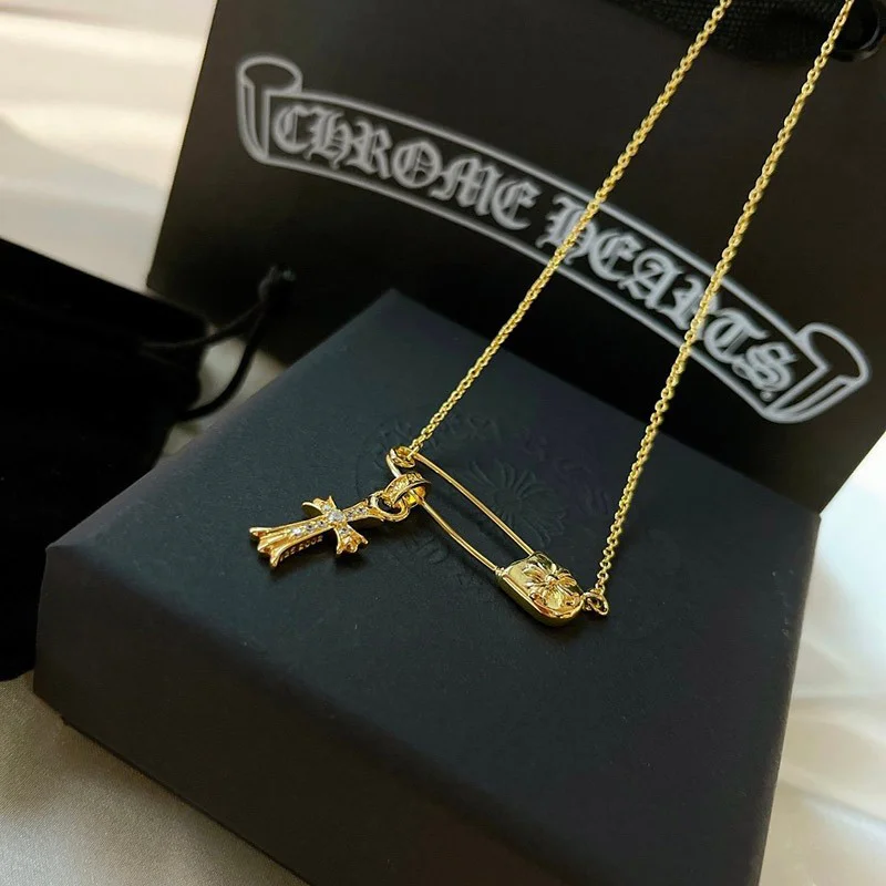 【限定カラー】【クロムハーツ ネックレス 偽物】CHクロス 22K セーフティピン ゴールド Kub13317