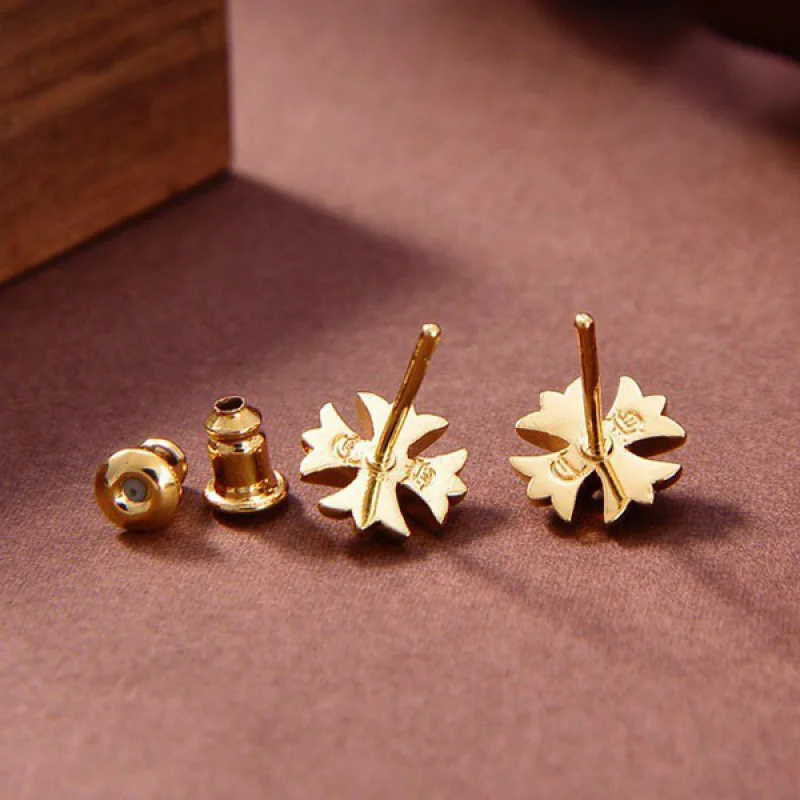 ☆超人気☆【クロムハーツ ピアス コピー】CH プラス 22kゴールド ダイヤモンド Kud33898