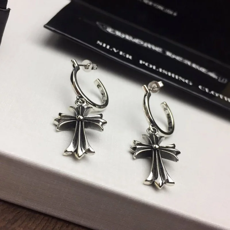 ☆超人気☆ クロムハーツ ピアス コピー CROSS HOOP クロス フープ イヤリング Kud76446