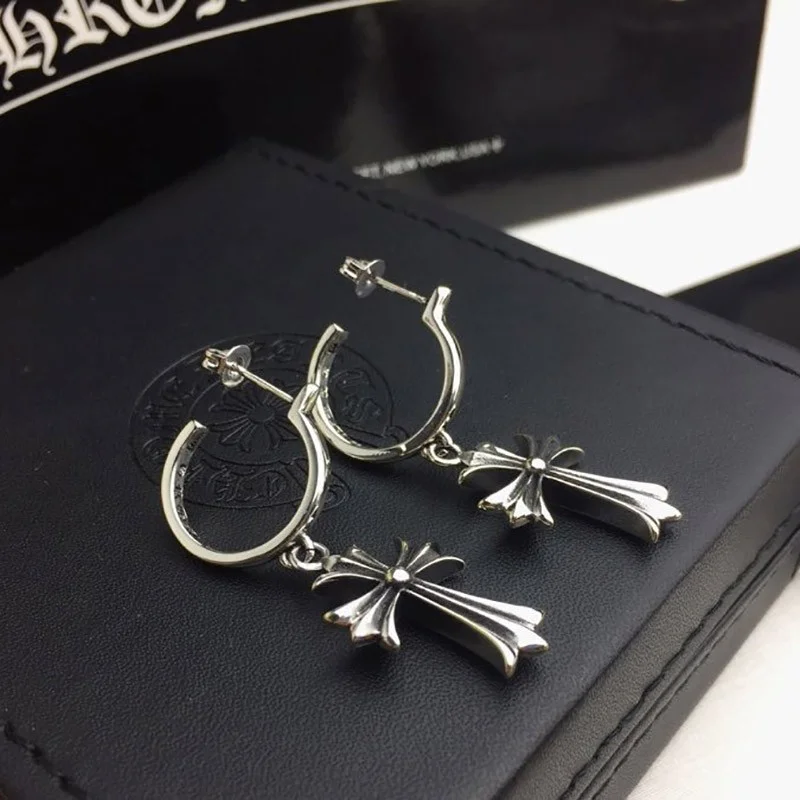 ☆超人気☆ クロムハーツ ピアス コピー CROSS HOOP クロス フープ イヤリング Kud76446