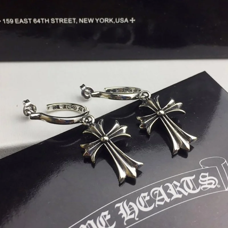☆超人気☆ クロムハーツ ピアス コピー CROSS HOOP クロス フープ イヤリング Kud76446
