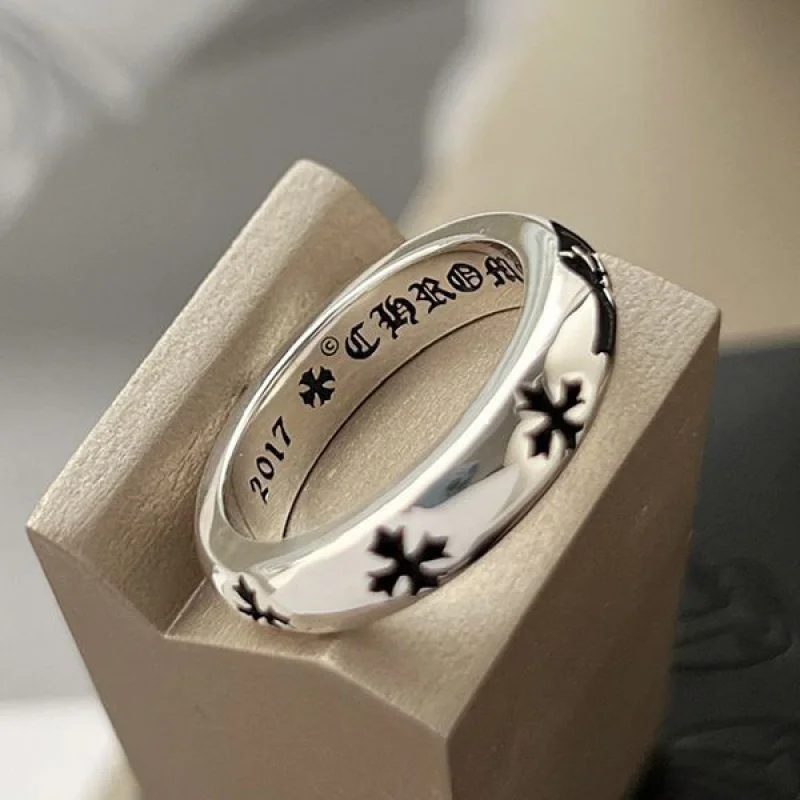 クロムハーツ CH PLUS RING プラス クロス リング 偽物 Kue93252