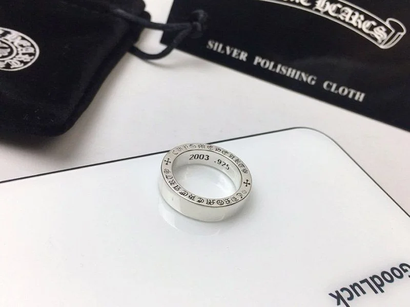 お洒落に♪ クロムハーツ CHクロス リング 指輪 コピー Kuf05449