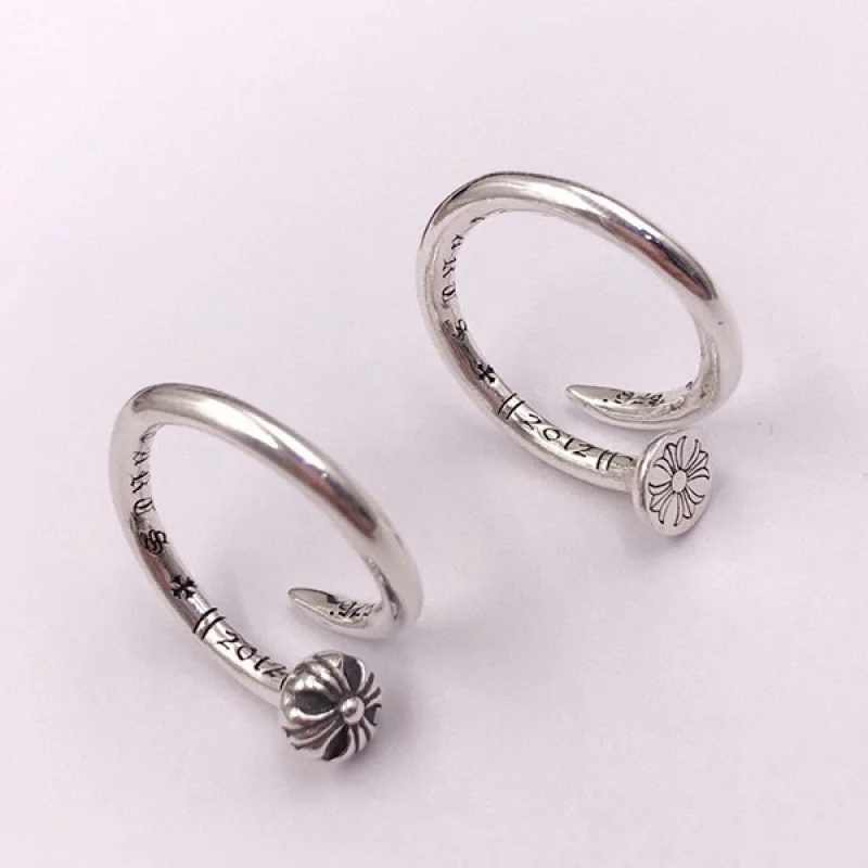 お洒落に♪クロムハーツ フローラルクロス リング 偽物 Kuj67952