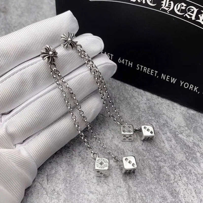 秋冬新作 クロムハーツ ピアス コピー CH ダブル ダイス シルバー DOUBLE DICE Kuq79874
