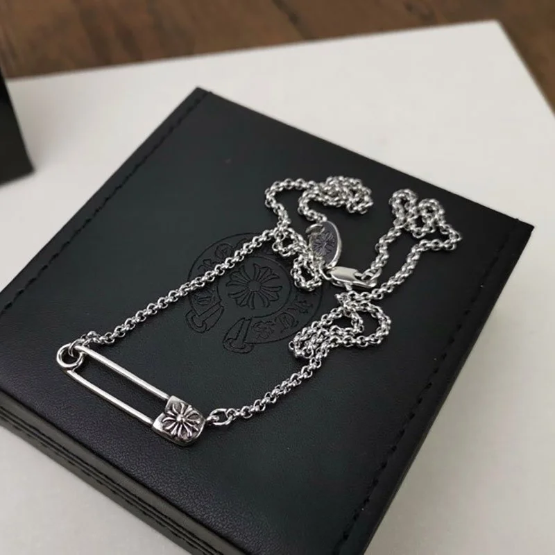 《大人気》クロムハーツ 安全ピン ネックレス 偽物 CH プラス Safety Pin 41cm Kur96573