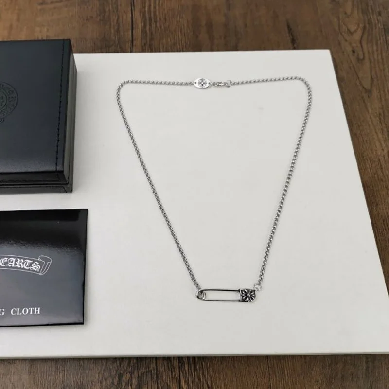 《大人気》クロムハーツ 安全ピン ネックレス 偽物 CH プラス Safety Pin 41cm Kur96573