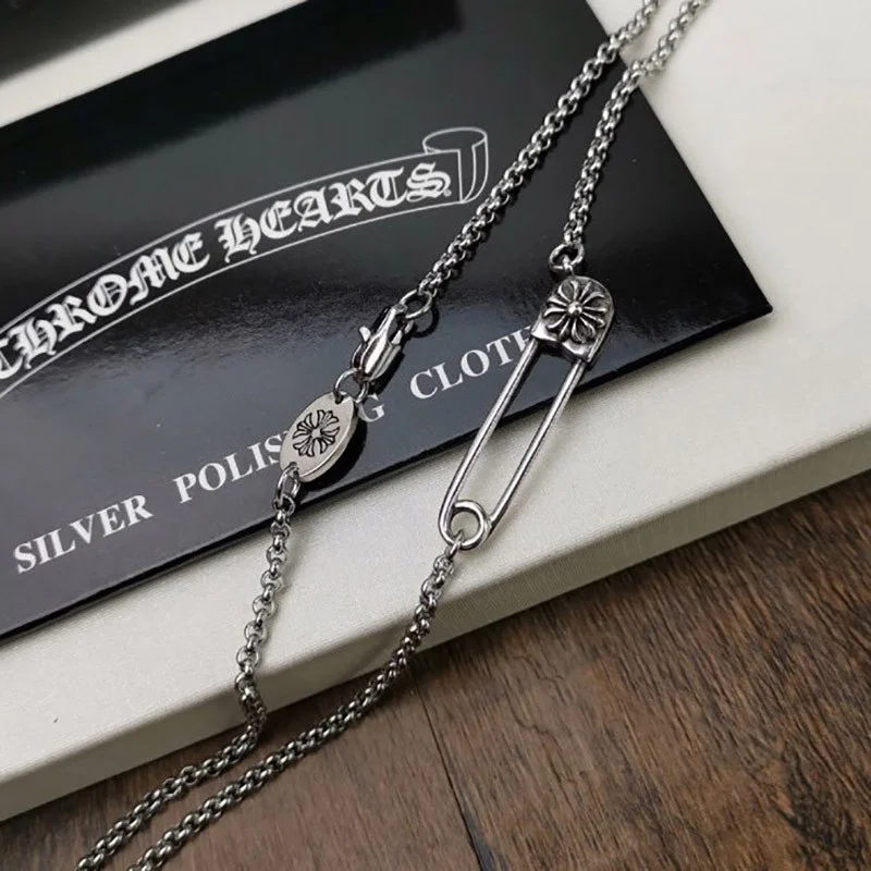 《大人気》クロムハーツ 安全ピン ネックレス 偽物 CH プラス Safety Pin 41cm Kur96573