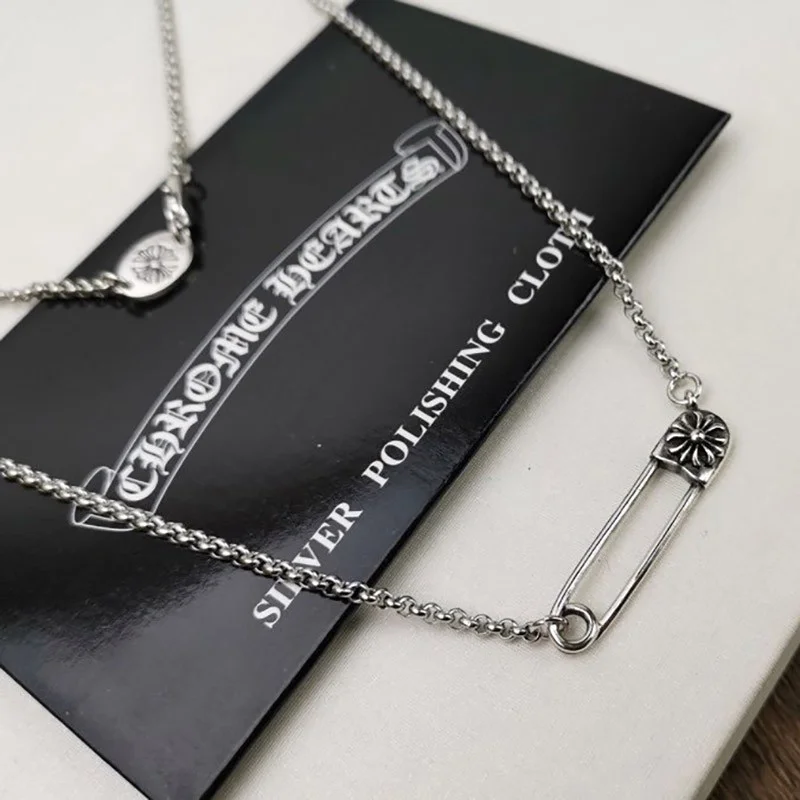 《大人気》クロムハーツ 安全ピン ネックレス 偽物 CH プラス Safety Pin 41cm Kur96573