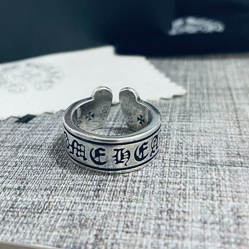 【人気商品】クロムハーツ CHクロス リング 指輪 スーパーコピー Kuv03909