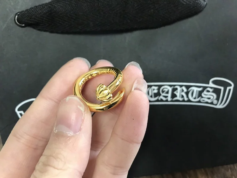 関税込み クロムハーツ ネイルリング クロスボール 偽物 Kuz39632