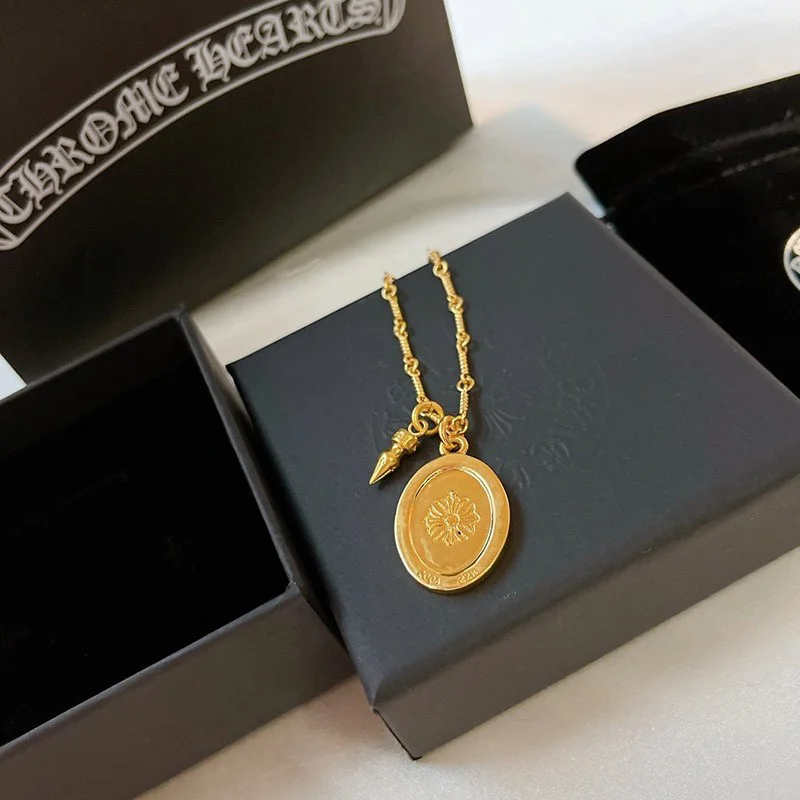 定番 【クロムハーツ ネックレス コピー】エンジェル 22K セーフティピン ゴールド Kuz62881