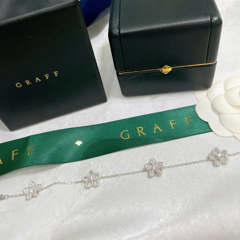 定番 グラフ GRAFF ワイルドフラワー パヴェダイヤモンド ブレスレット コピー RGB515
