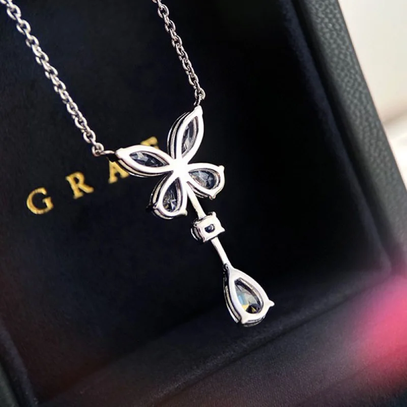 ★日本!!人気!グラフ 偽物 GRAFF クラシック バタフライ シングル モチーフ ペアシェイプ ダイヤモンド ドロップ ペンダント RGP178