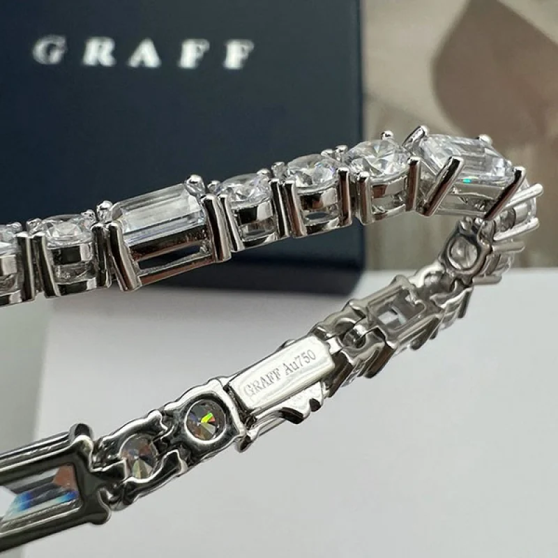 可愛い グラフ GRAFF ティルダズ ボウ ダイヤモンド ペンダント&ブレスレット 偽物 RGP564