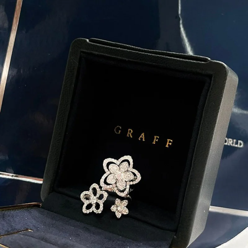 最安値挑戦 グラフ コピー GRAFF トリプル バタフライ シルエット ダイヤモンド リング RGR790