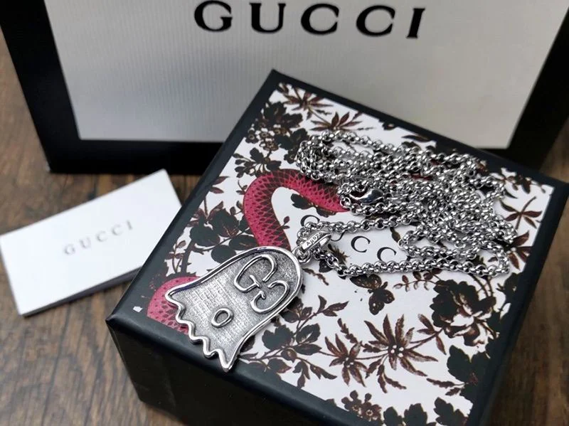 人気No1 グッチ★ゴーストリバーシブルネックレス 偽物 guj39168