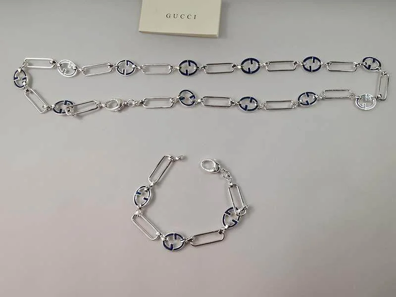 《大人気》グッチ インターロッキングG コピー シルバーブレスレット gul50674