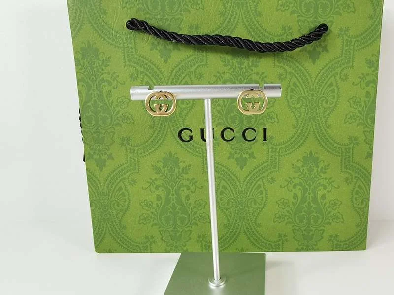 《大人気》グッチ 18k イエローゴールド Interlocking G ピアス コピー guq61214
