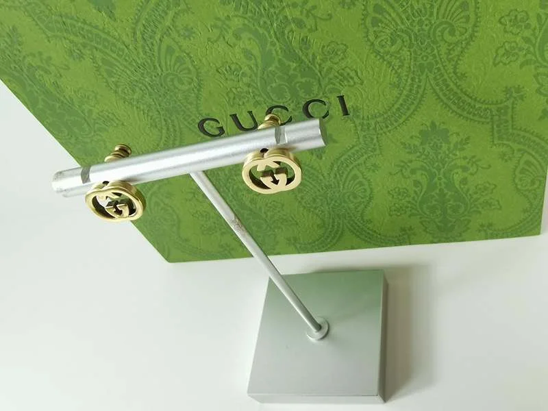 《大人気》グッチ 18k イエローゴールド Interlocking G ピアス コピー guq61214