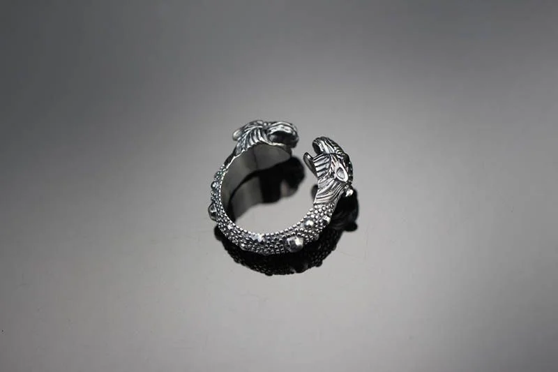 《大人気》グッチ タイガーヘッド コピー シルバーリング *ギフトに◎12mm gux37839