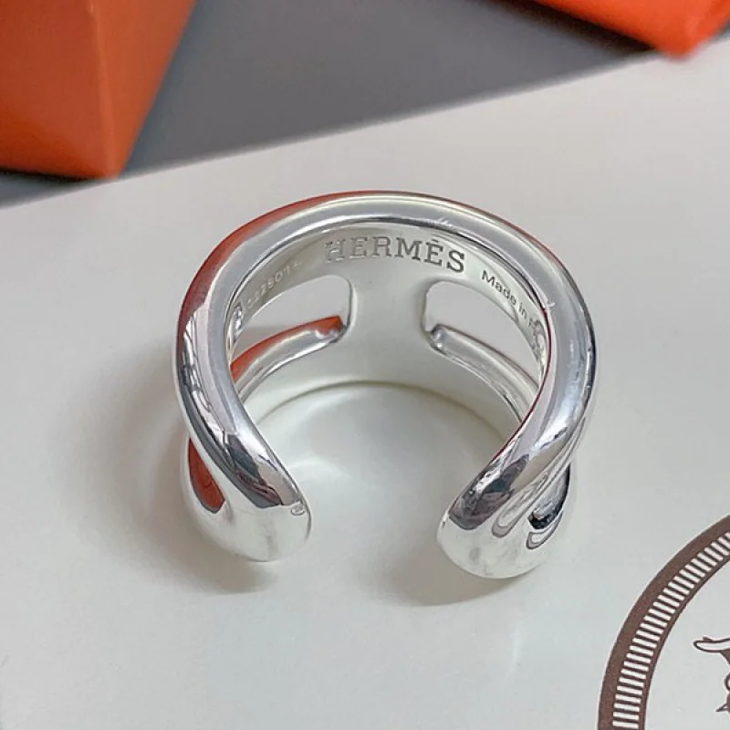 エルメス オスモズ リング コピー スモールモデル erl81570