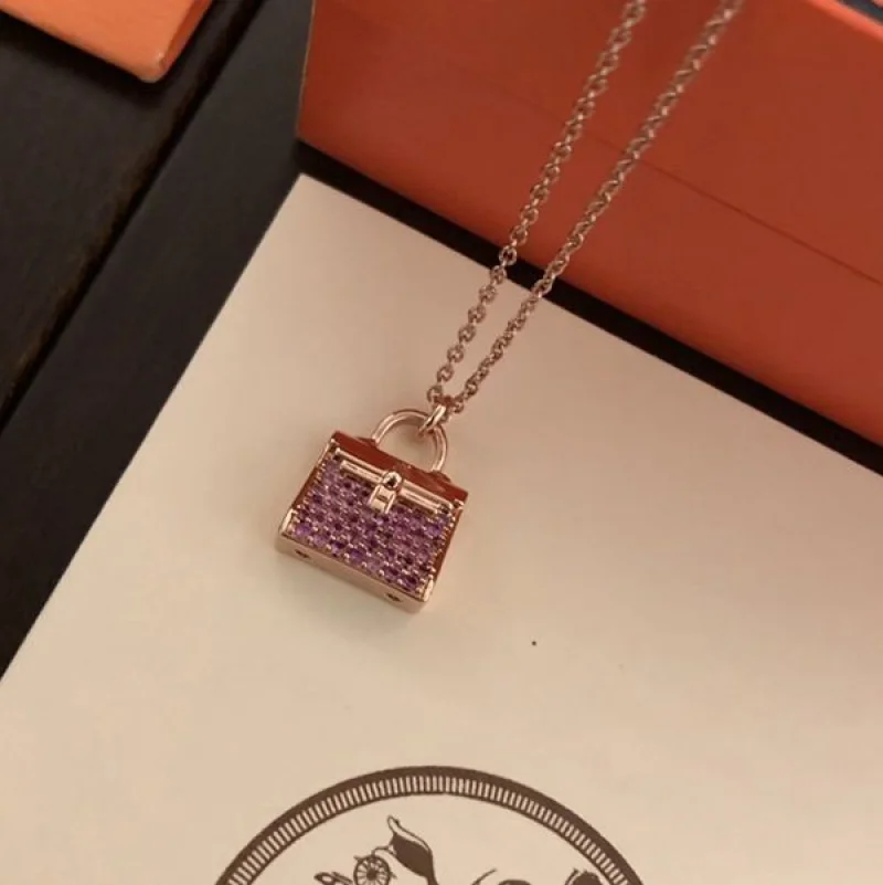 セール新作エルメス OKellyペンダント スモールモデル 偽物 erq51313