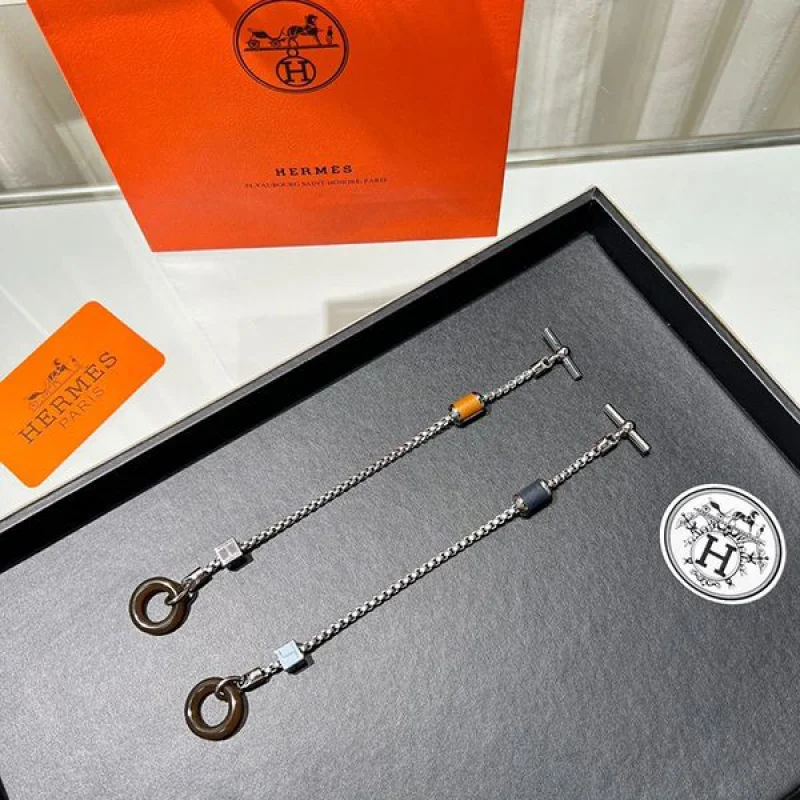 エルメス シルバー ブレスレット 偽物 ホーンリング eru36251