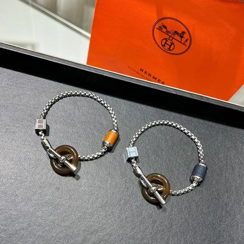 エルメス シルバー ブレスレット 偽物 ホーンリング eru36251