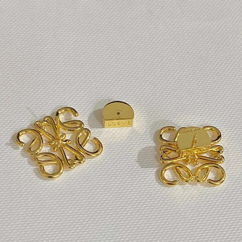 目を惹くカラーロエベ 偽物 アナグラム スタッド ピアス loh17499