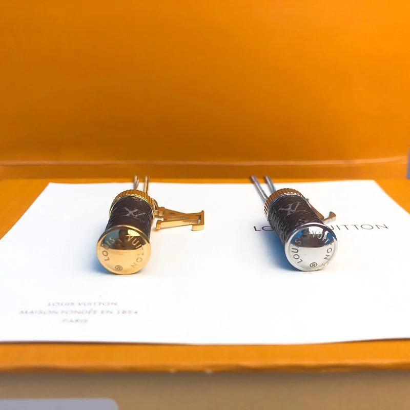 大人気！ルイヴィトン コピー コリエチャームズ モノグラム・エクリプス ネックレス M63641