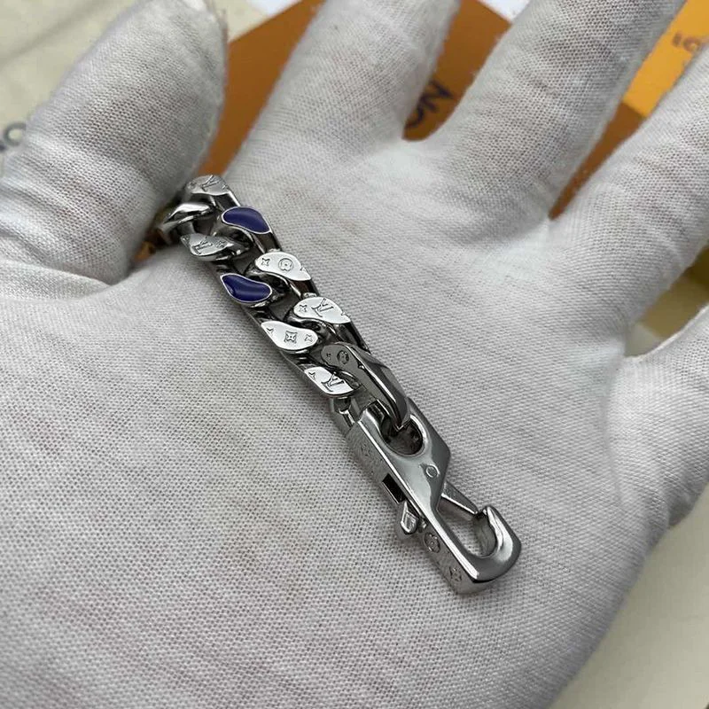 日本未入荷ルイヴィトン コリエチェーンリンクス コピー パッチーズ ストラス ネックレス vuc62476