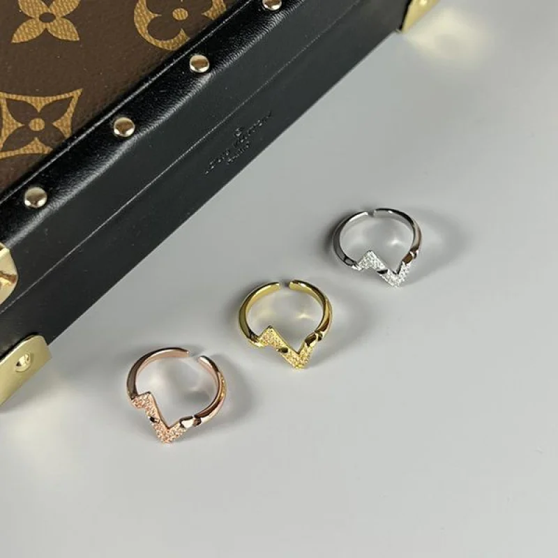 【人気商品】ルイヴィトン リング コピー ダイヤ 選べる3色 vuh23716