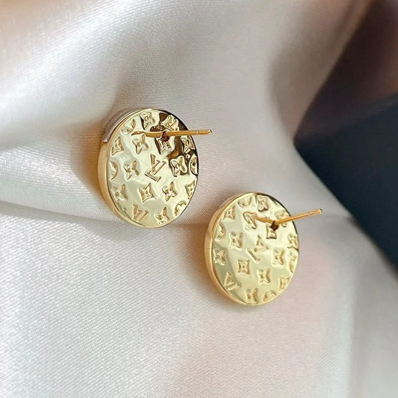 大人気!!新色ヴィトン ピアス コピー ファインジュエリー イエローゴールド 18K vul62740
