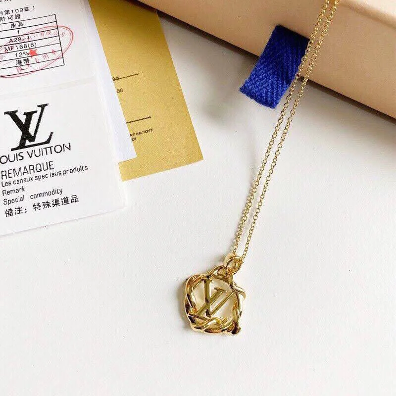 大人気!!新色ルイヴィトン LVロゴ ネックレス コピー vul93527