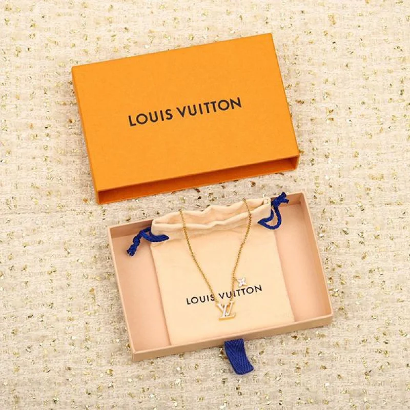 人気☆ルイヴィトン ペンダント コピー100%実物写真! LV インスティンクト vup14301