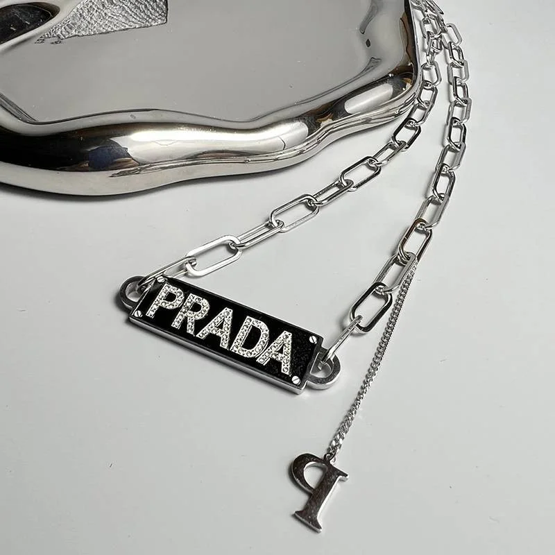☆超人気☆高品質♪♪♪ プラダ シンボル ネックレス 偽物 pud45039