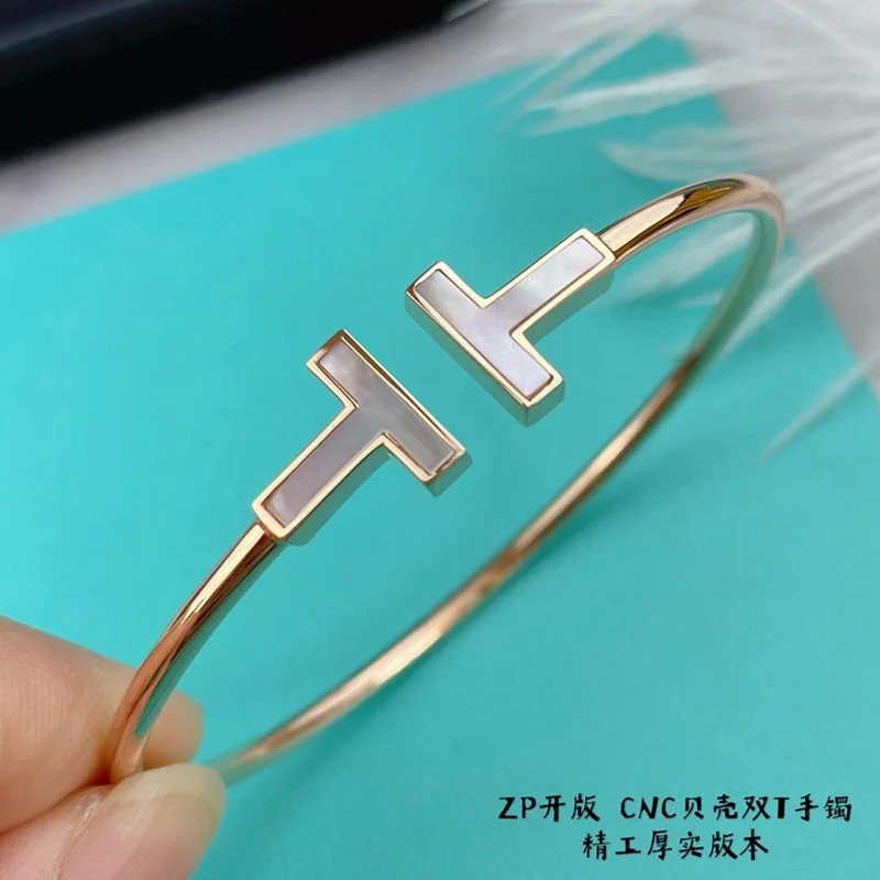 定番 ティファニー T ダイヤモンド 偽物 ワイヤーブレスレット Tis41769