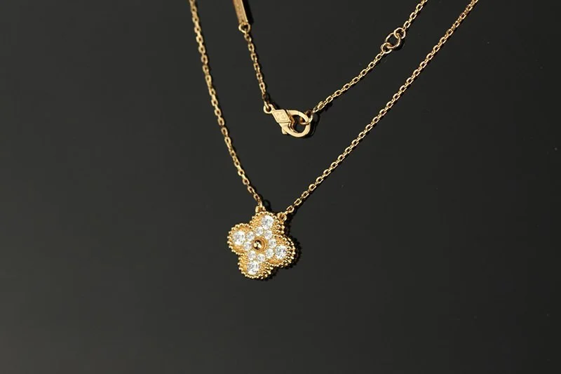 世界中で大人気♪ヴァンクリーフ&amp;アーペル 偽物 ヴィンテージアルハンブラ ペンダント vae86019