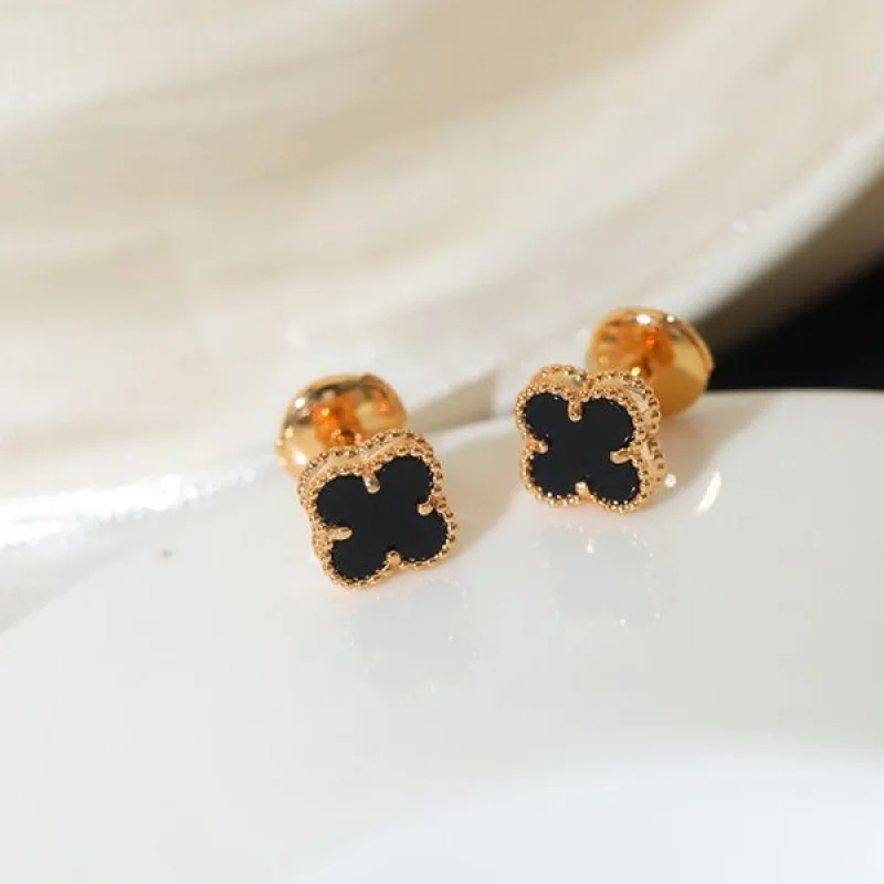 可愛い ヴァンクリーフ＆アーペル アルハンブラ ピアス 偽物 vah04662