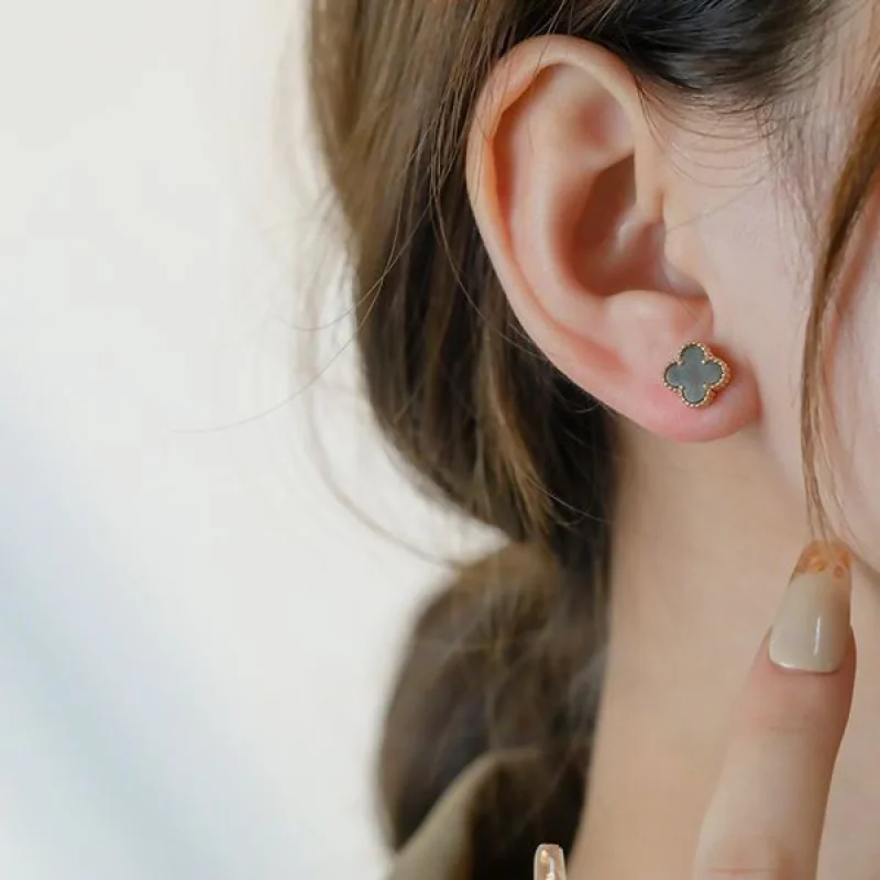 人気！ヴァンクリーフ＆アーペル アルハンブラ ピアス コピー vah86163