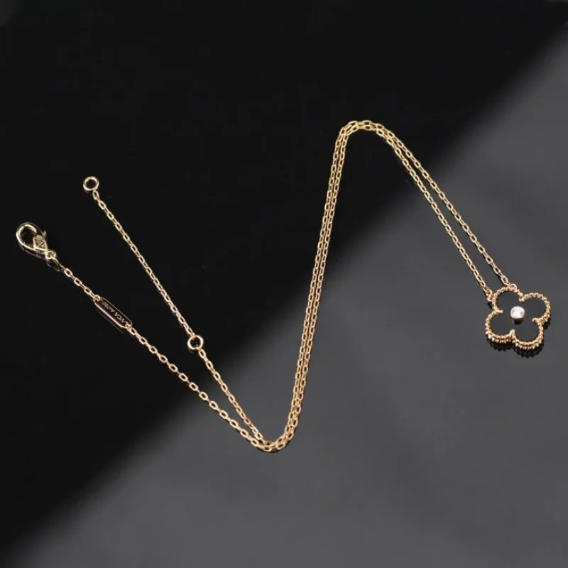 目を惹くカラー 【ヴァンクリーフ＆アーペル コピー】アルハンブラペンダント vah89732