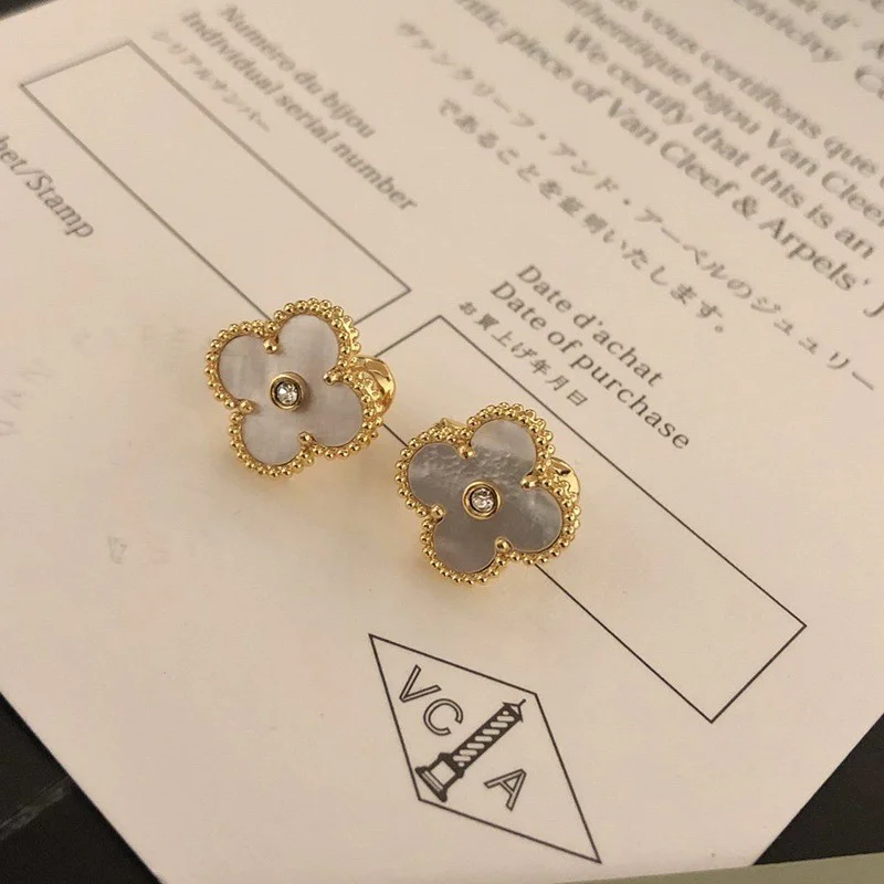 可愛い ヴァンクリーフ&amp;アーペル イエローゴールドピアス 偽物 イヤリング vao38051