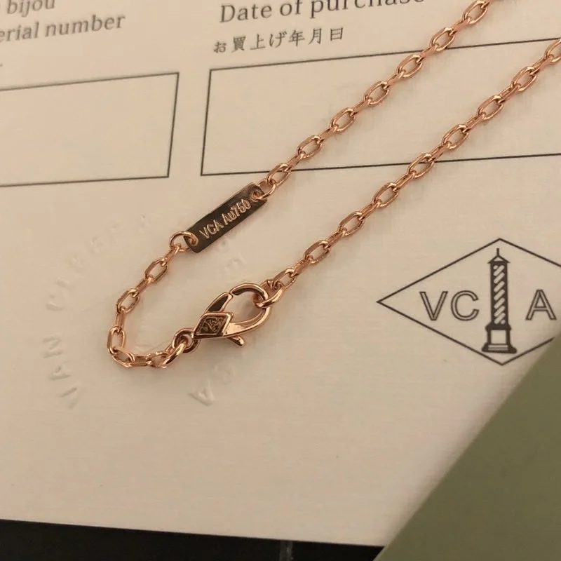 追跡付き発送 ヴァンクリーフアンドアーペル コピー ヴィンテージ アルハンブラ ペンダント vau93018