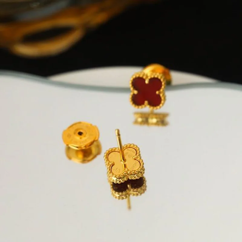人気急上昇 ヴァンクリーフ&アーペル アルハンブラ コピー ピアス vay77701