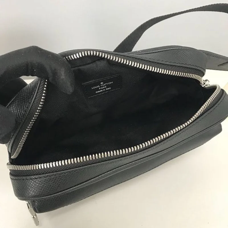 ルイヴィトン ショルダーバッグ☆偽物 バムバッグアウトドア クロスボディ M30245