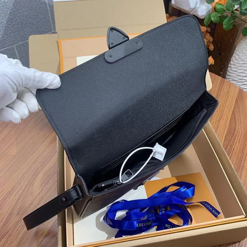 ハンドバッグ モノグラム ルイヴィトン クラッチバッグ 偽物M80560