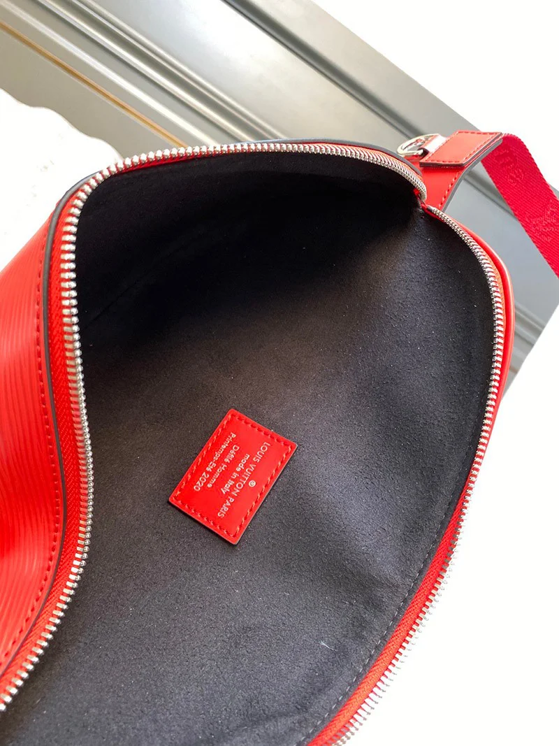 ルイヴィトン ショルダーバッグ 新作 偽物 コラボ バムバッグ BUMBAG RED 赤 vur60762