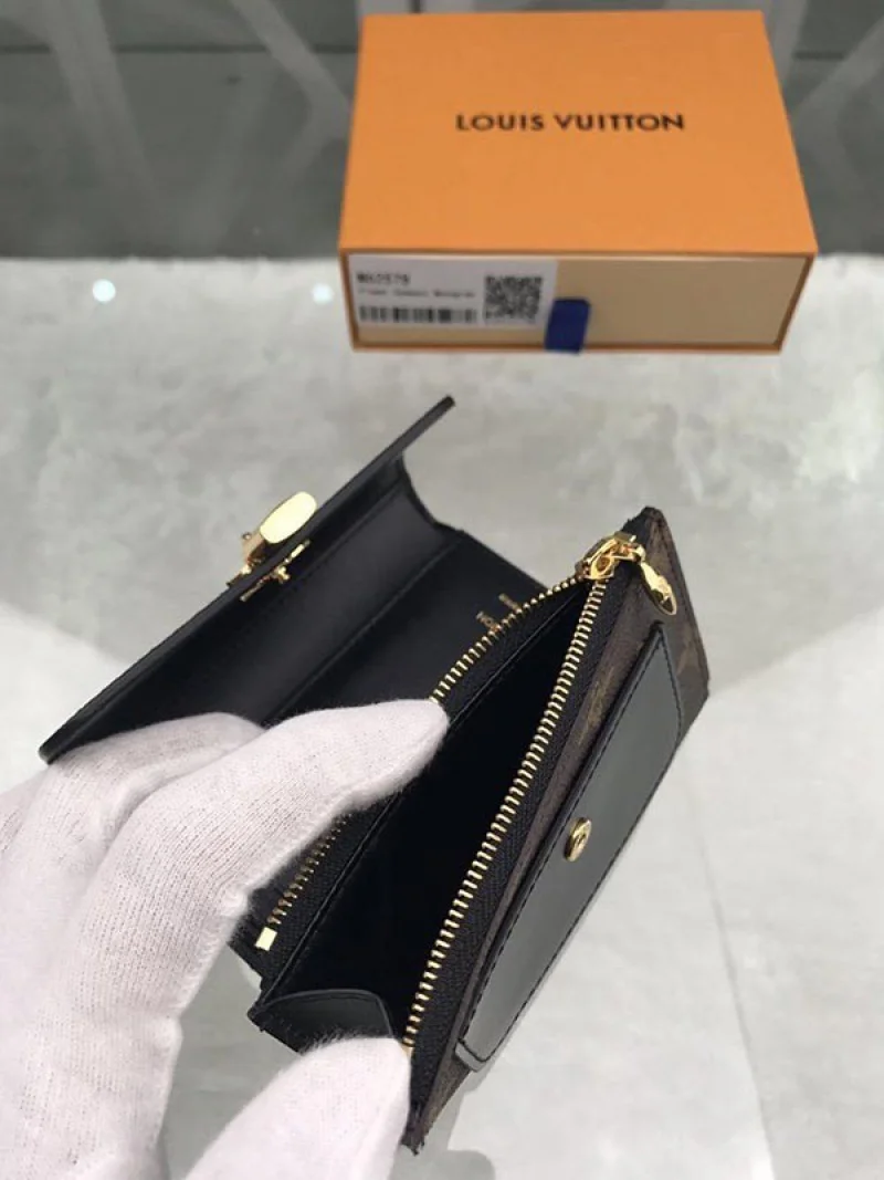 LV新作☆ルイヴィトン 財布 偽物 ポルトフォイユ フラワー コンパクト 黒 M62578